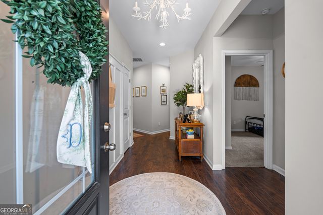 273 Park Pine Circle, Grantville, GA 30220