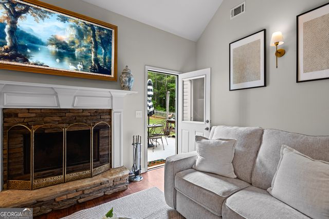273 Park Pine Circle, Grantville, GA 30220