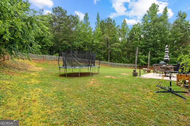 273 Park Pine Circle, Grantville, GA 30220