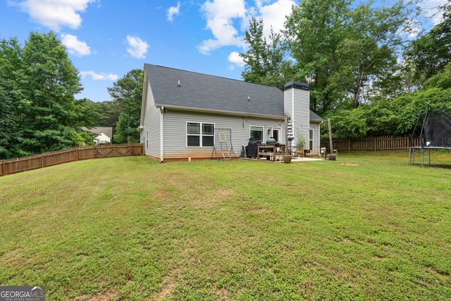 273 Park Pine Circle, Grantville, GA 30220