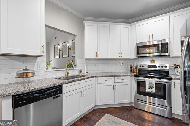273 Park Pine Circle, Grantville, GA 30220