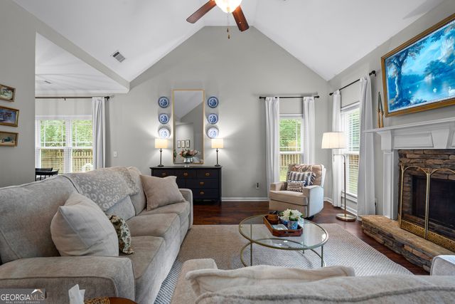 273 Park Pine Circle, Grantville, GA 30220