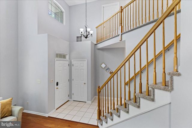 21 CAMBRIDGE CT, Princeton, NJ 08540