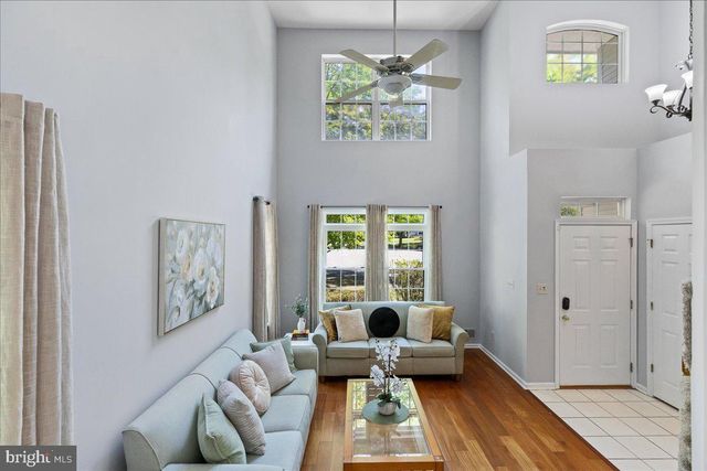 21 CAMBRIDGE CT, Princeton, NJ 08540