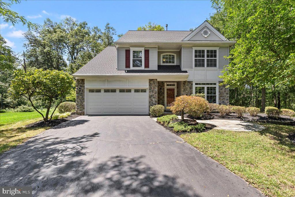 21 CAMBRIDGE CT, Princeton, NJ 08540