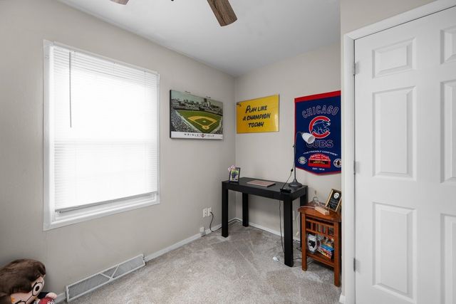 933 34th Avenue, East Moline, IL 61244