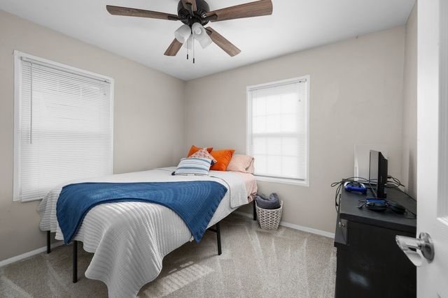 933 34th Avenue, East Moline, IL 61244