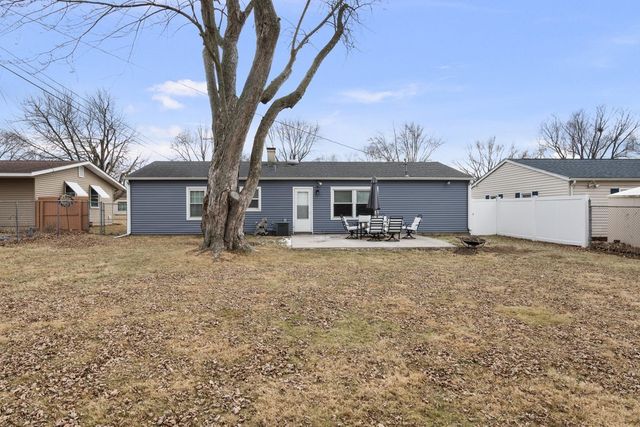 933 34th Avenue, East Moline, IL 61244