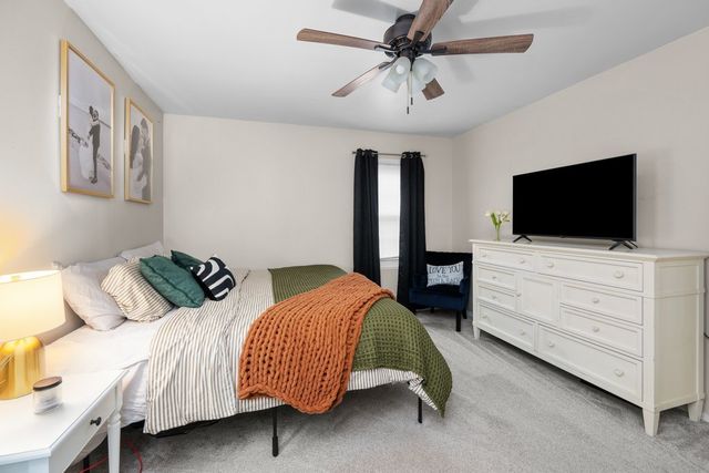 933 34th Avenue, East Moline, IL 61244