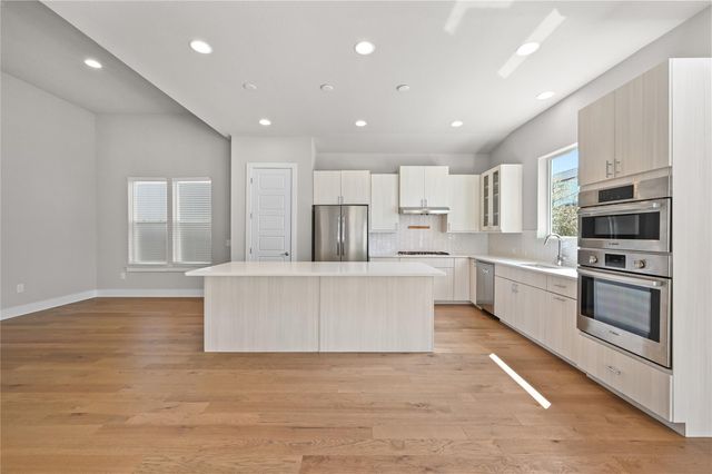 6333 Florencia LN, Austin, TX 78724