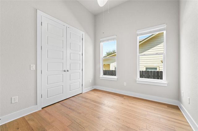 6333 Florencia LN, Austin, TX 78724