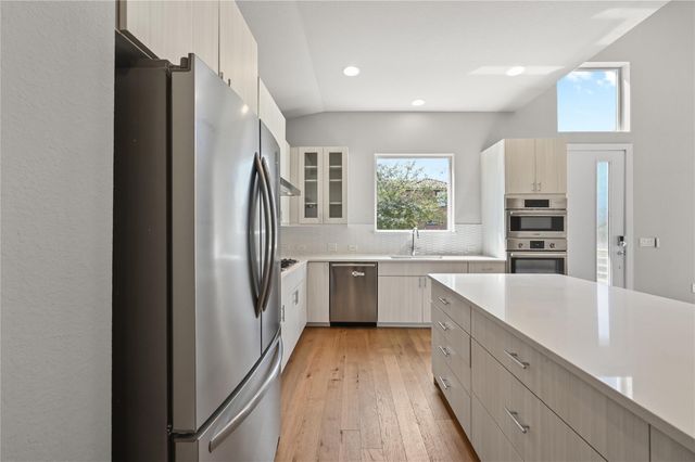 6333 Florencia LN, Austin, TX 78724