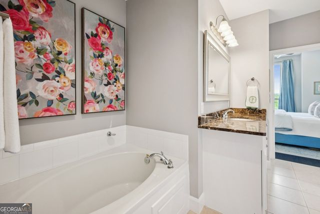 2626 Peachtree Road NW 1104, Atlanta, GA 30305