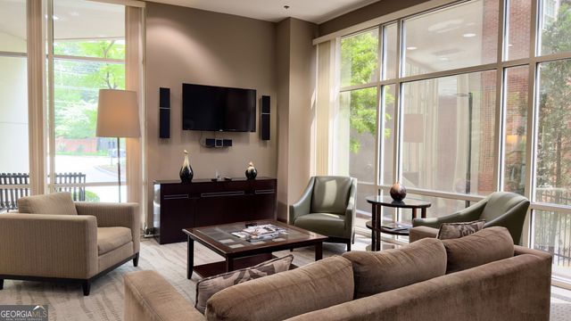 2626 Peachtree Road NW 1104, Atlanta, GA 30305