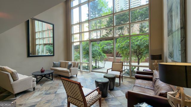 2626 Peachtree Road NW 1104, Atlanta, GA 30305