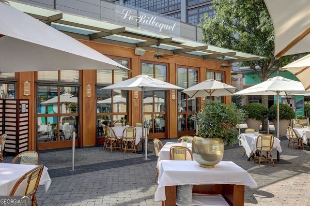 2626 Peachtree Road NW 1104, Atlanta, GA 30305