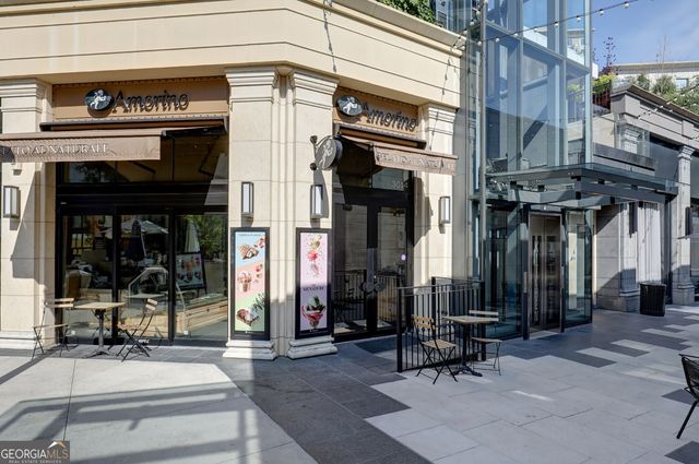 2626 Peachtree Road NW 1104, Atlanta, GA 30305