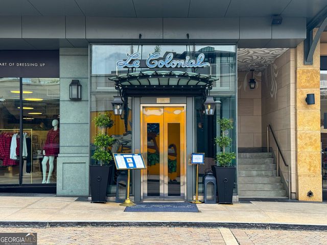 2626 Peachtree Road NW 1104, Atlanta, GA 30305