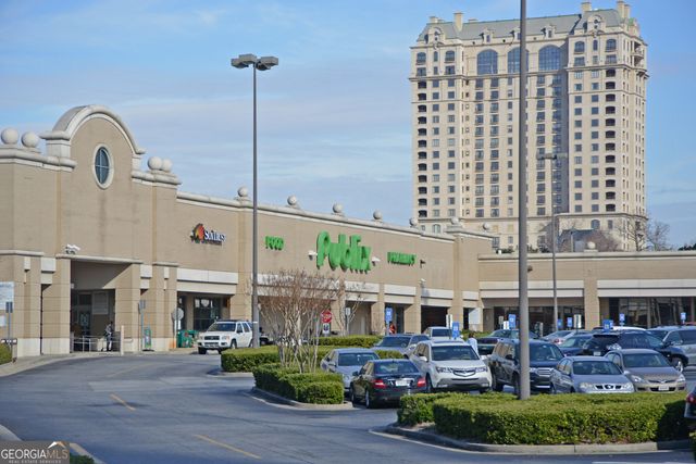 2626 Peachtree Road NW 1104, Atlanta, GA 30305