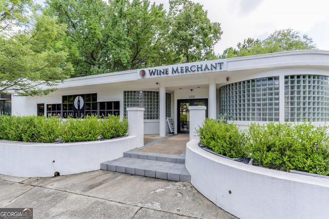 2626 Peachtree Road NW 1104, Atlanta, GA 30305