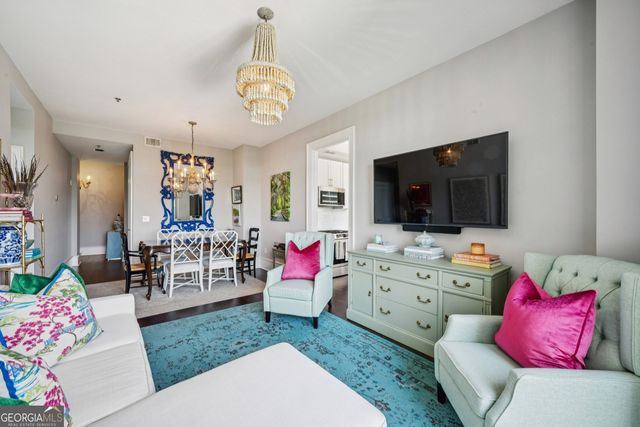 2626 Peachtree Road NW 1104, Atlanta, GA 30305