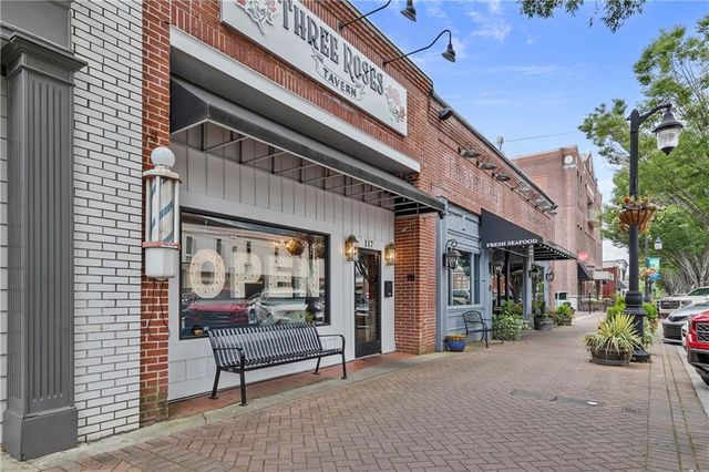 42 Riverdale Circle, Canton, GA 30114