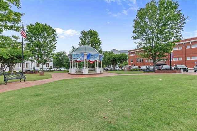 42 Riverdale Circle, Canton, GA 30114
