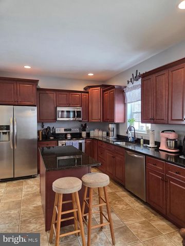 119 BURGUNDY LN, Coatesville, PA 19320