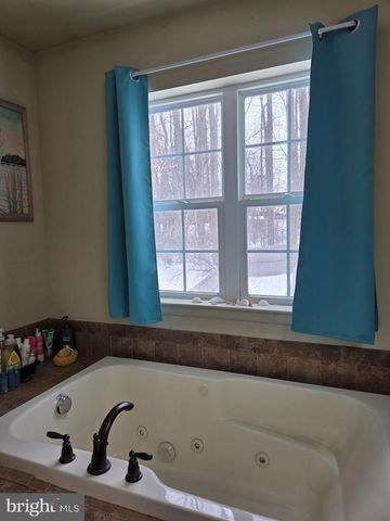 119 BURGUNDY LN, Coatesville, PA 19320