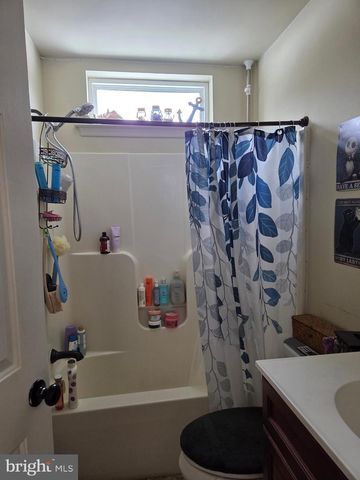 119 BURGUNDY LN, Coatesville, PA 19320