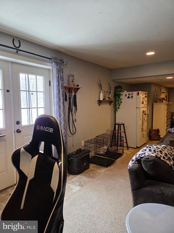 119 BURGUNDY LN, Coatesville, PA 19320