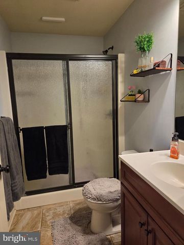 119 BURGUNDY LN, Coatesville, PA 19320