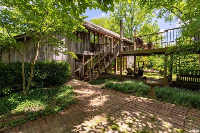 310 CROSS CREEK Drive, Cobden, IL 62920