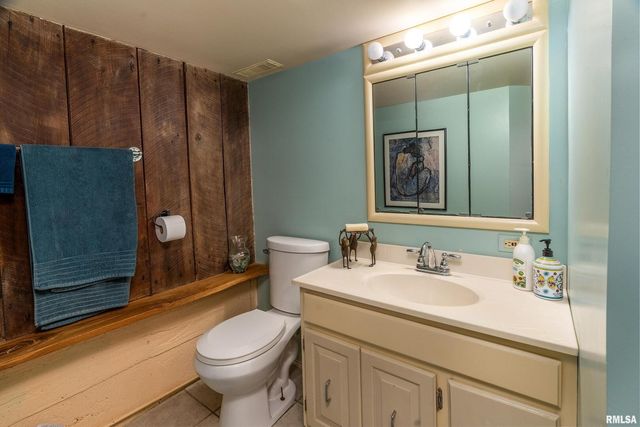 310 CROSS CREEK Drive, Cobden, IL 62920