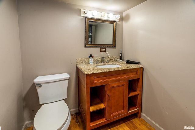 310 CROSS CREEK Drive, Cobden, IL 62920