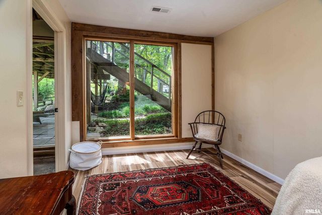 310 CROSS CREEK Drive, Cobden, IL 62920