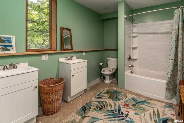 310 CROSS CREEK Drive, Cobden, IL 62920