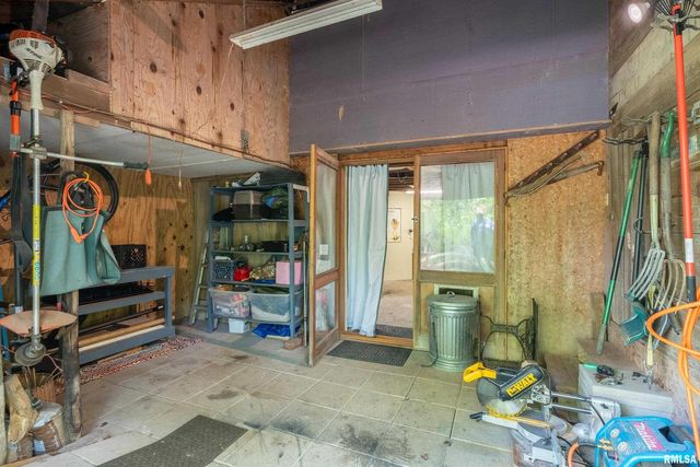 310 CROSS CREEK Drive, Cobden, IL 62920