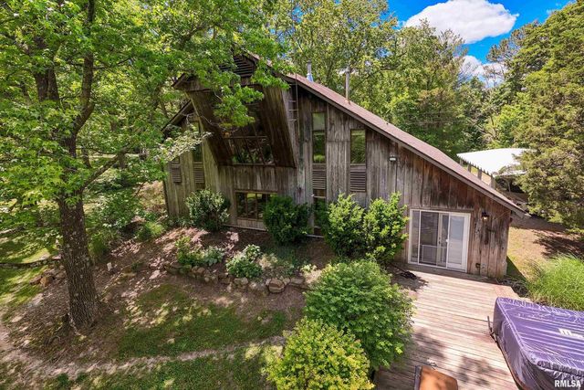 310 CROSS CREEK Drive, Cobden, IL 62920