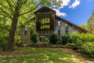 310 CROSS CREEK Drive, Cobden, IL 62920