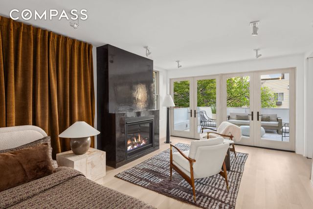 61 S 4th Street, New York City, NY 11249