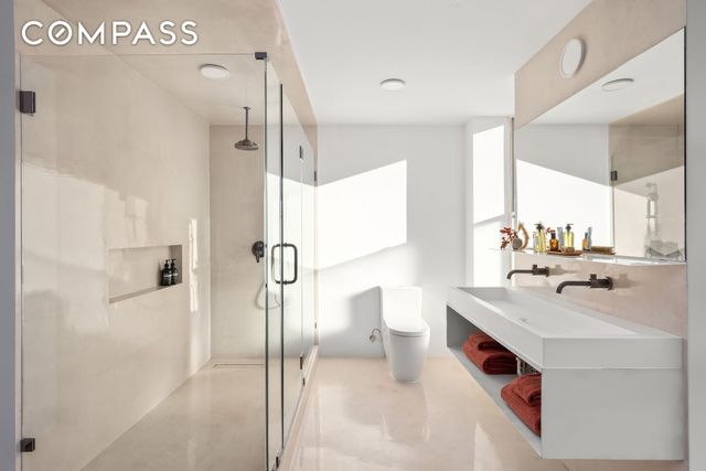 61 S 4th Street, New York City, NY 11249