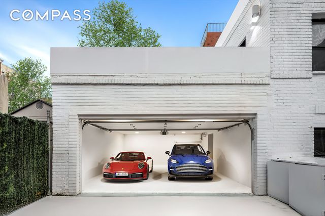 61 S 4th Street, New York City, NY 11249