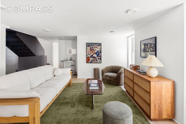 61 S 4th Street, New York City, NY 11249