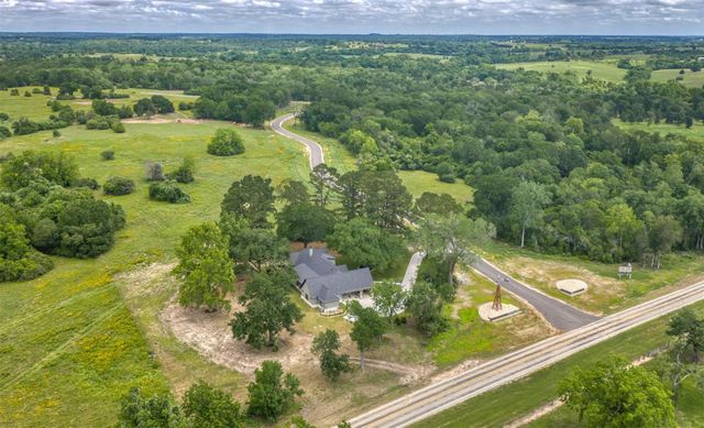 2-32 Windmill Ridge, Brenham, TX 77833