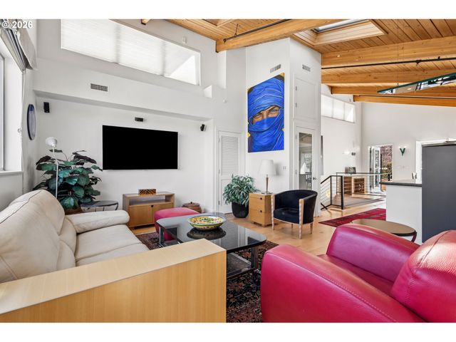 1240 Nw HOYT St 6, Portland, OR 97209