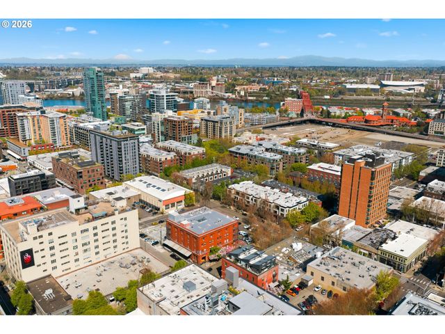 1240 Nw HOYT St 6, Portland, OR 97209