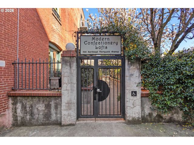 1240 Nw HOYT St 6, Portland, OR 97209