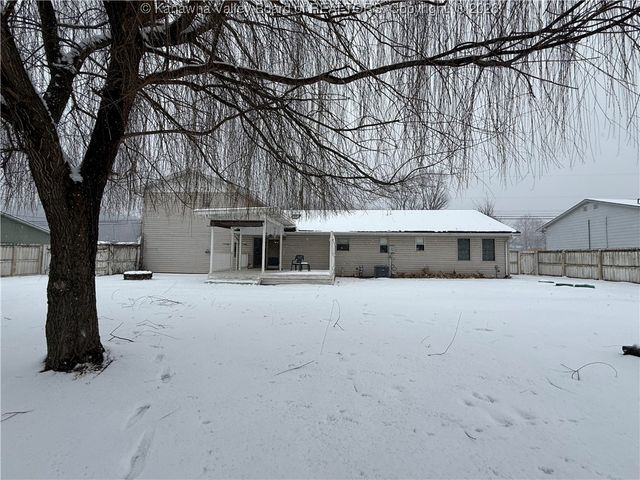 1795 Ravenswood Road, Ravenswood, WV 26164