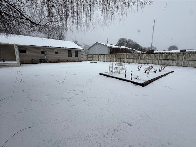 1795 Ravenswood Road, Ravenswood, WV 26164